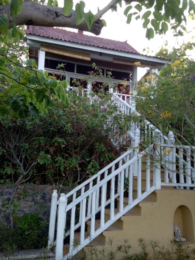 Stairway To Heaven And Restaurant *