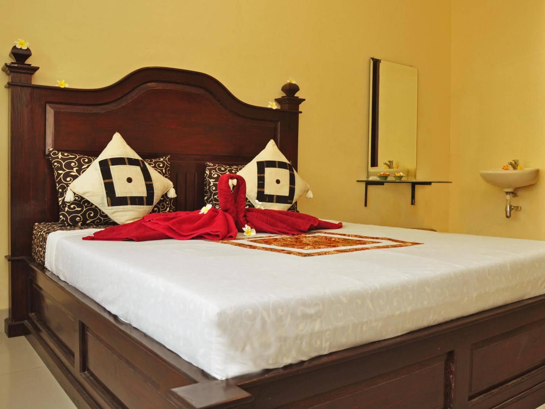 Guest house Astiti Salon And *