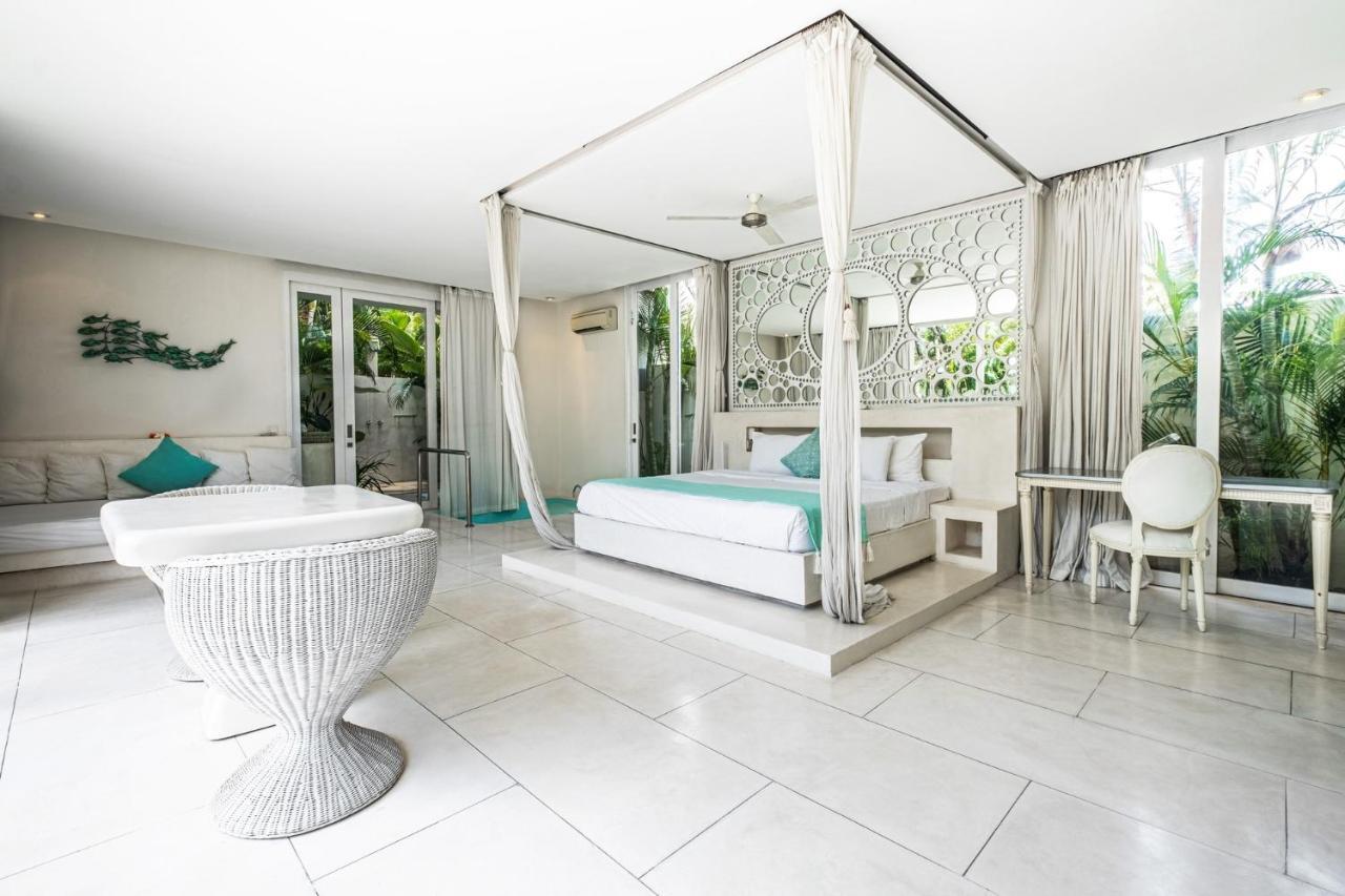 Puro Blanco * Kuta (Bali)