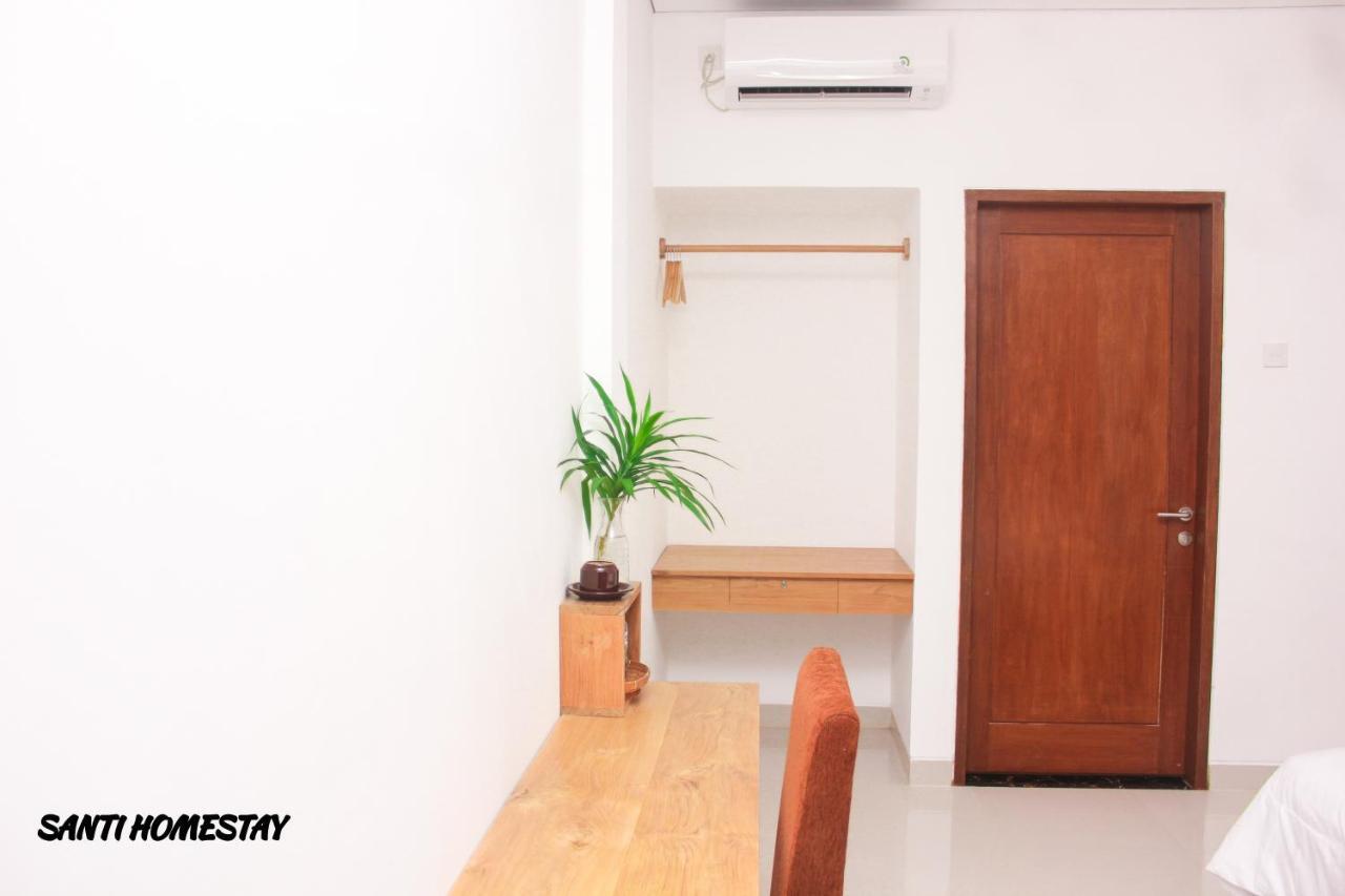 Santi Guest house