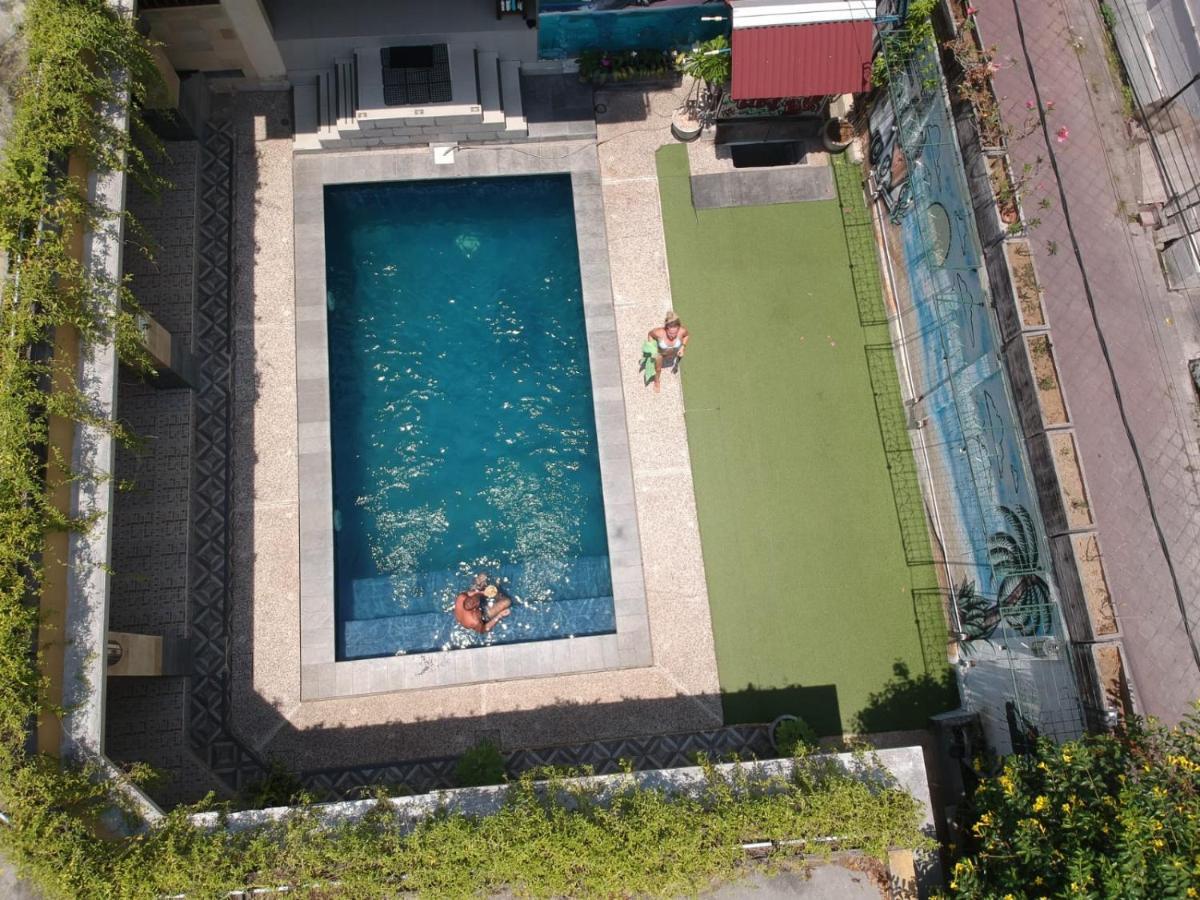 Hang Five Hostel Canggu (Bali)