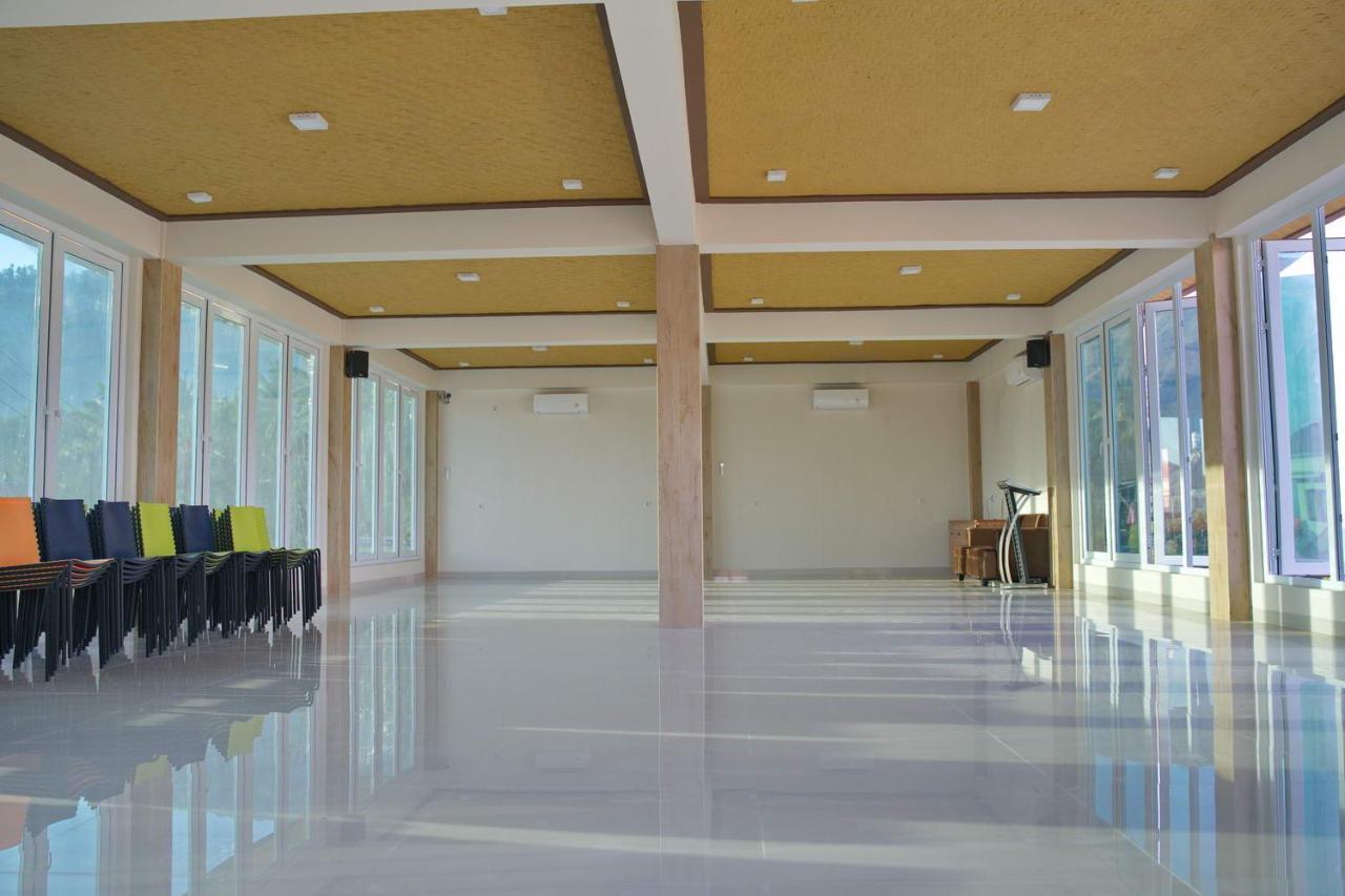 Seamount Hotel 3*