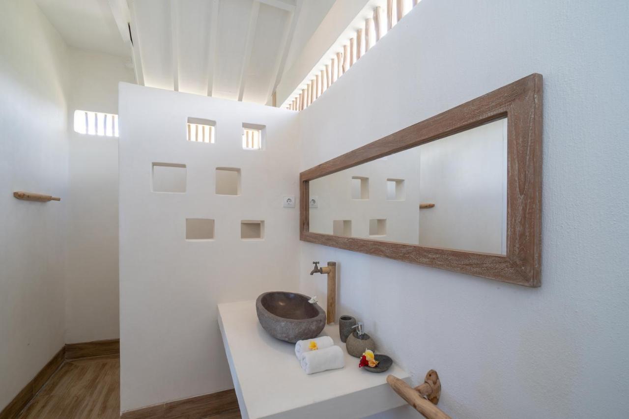 Hotel Paus Putih Nusa Lembongan (Bali)
