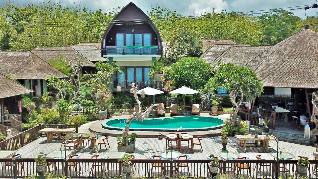 Ocean Terrace And Luxury Resort Batununggul