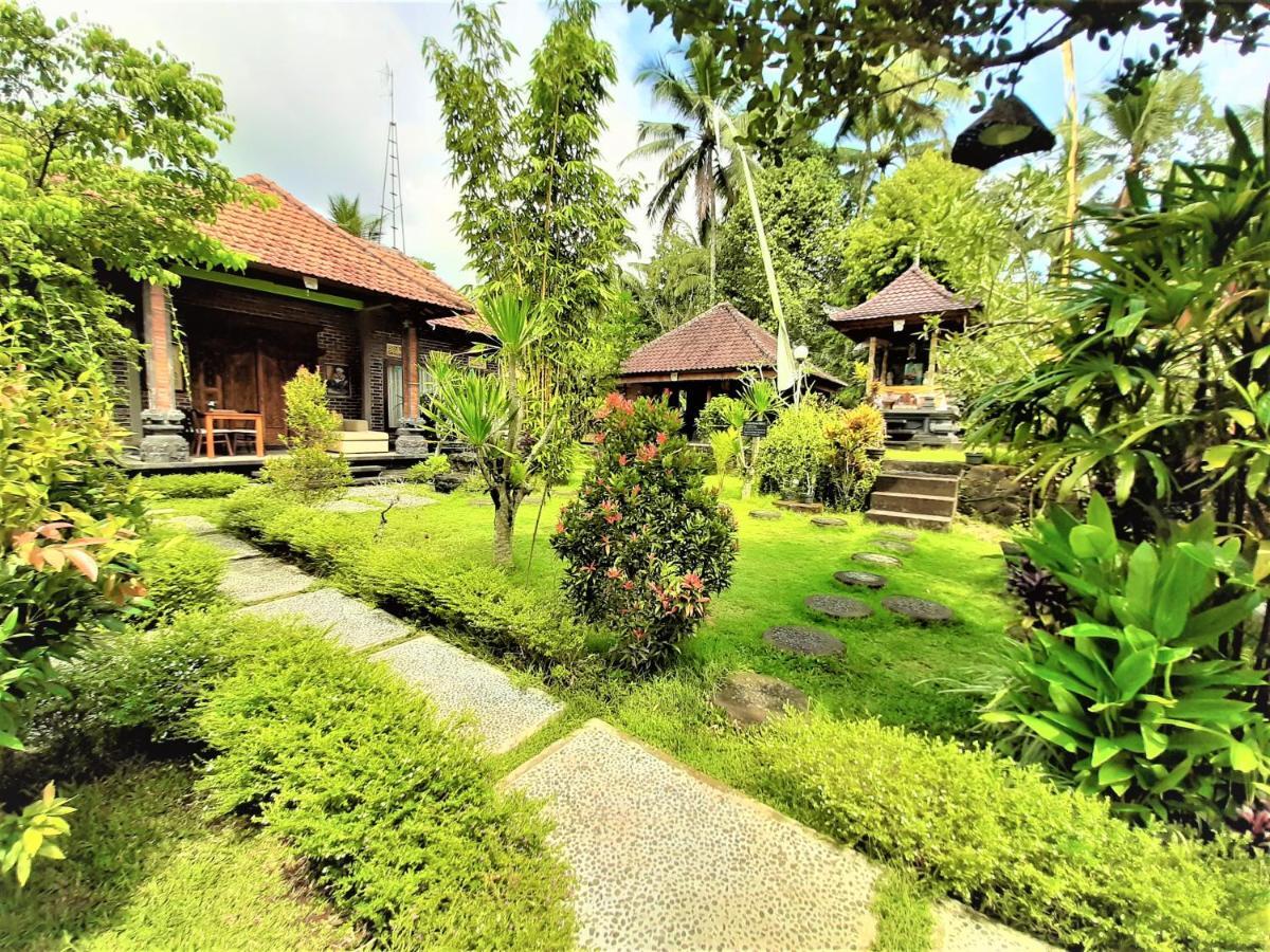 Astana Swaha Sidemen (Bali)