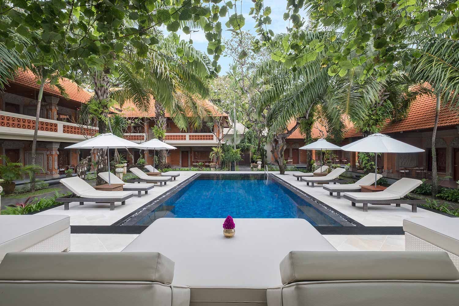 Hotel Griya Santrian A Beach 4*