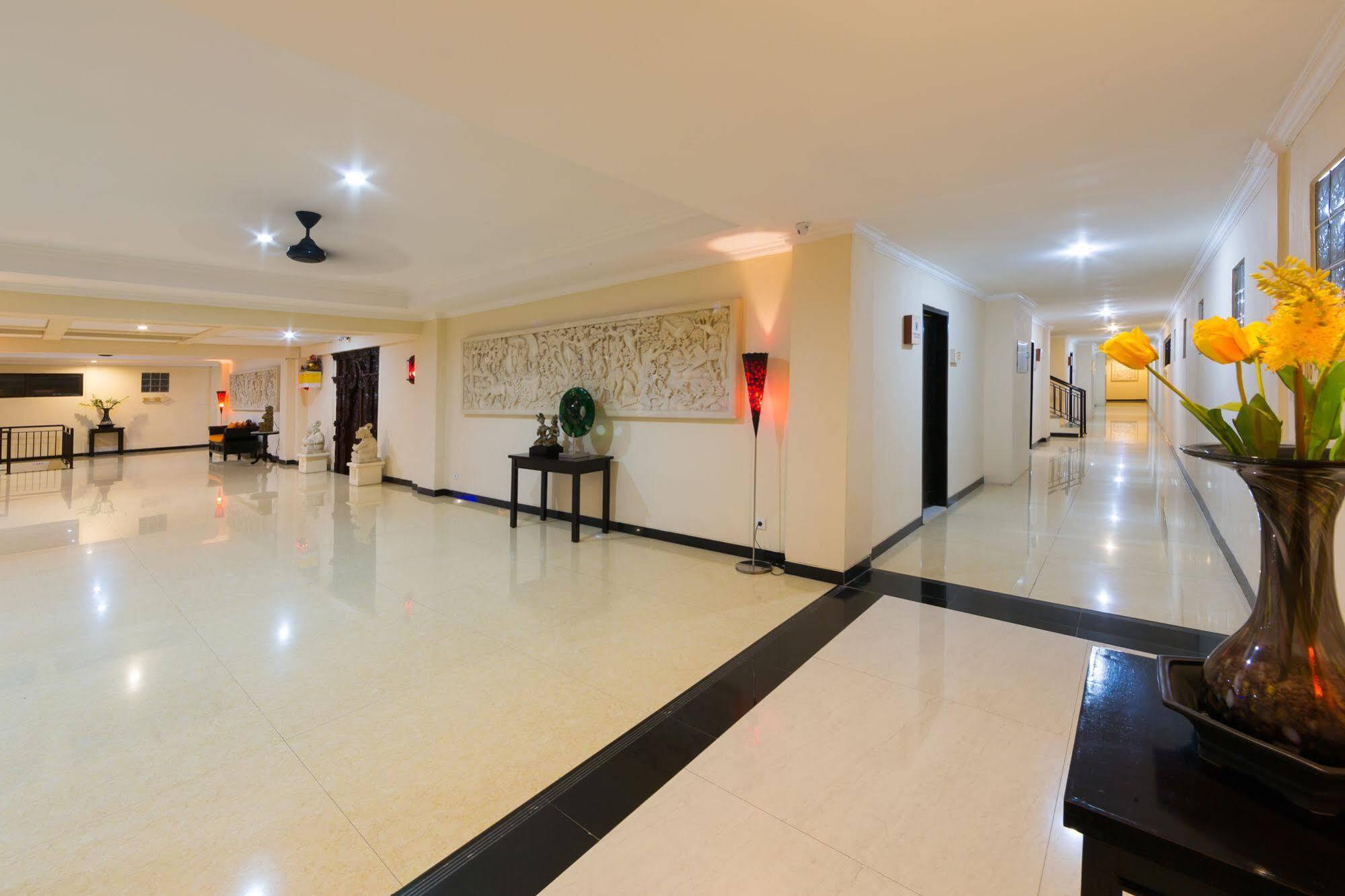 Hotel Reddoorz Near Mall Bali Galeria 2 Denpasar (Bali)