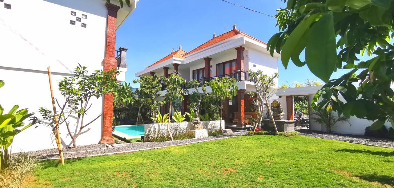 Santi Guest house 3*