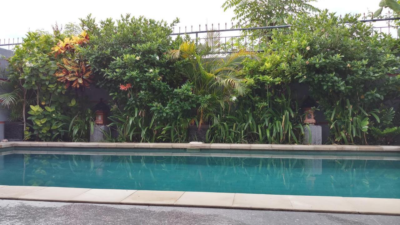 Villa Dencarik Banjar (Bali)