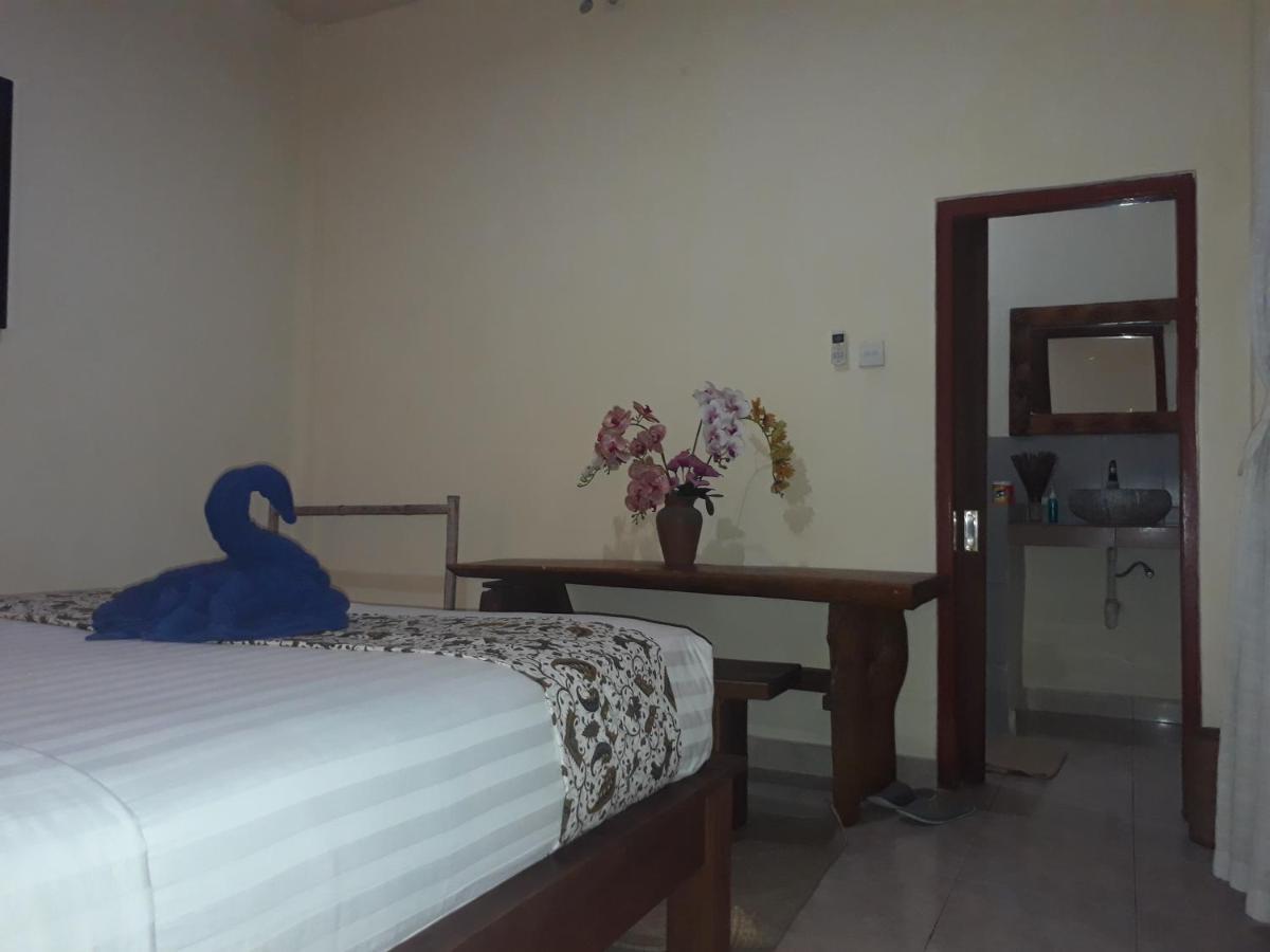 Guest house Adi House