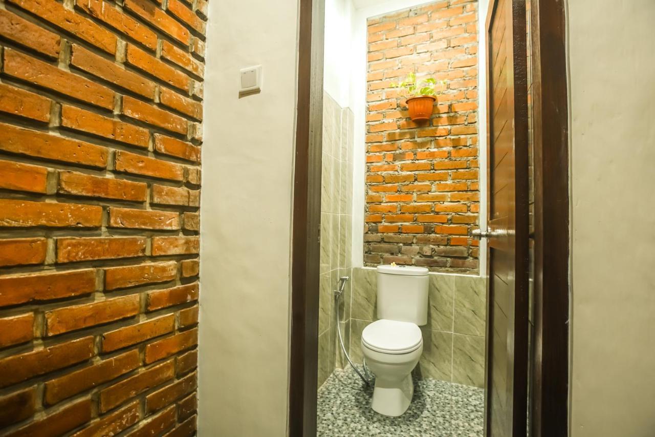The Backyard House Guest house *