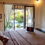Mote Surfstay