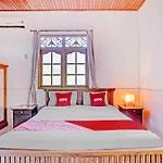Oyo 90532 Verra Guest House