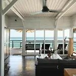 Rumah Elizabeth & Rumah Janneke