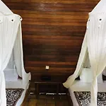 Echo Alam Nusa Lodge