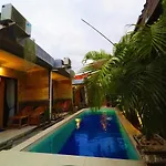 Tropical Garden Inn