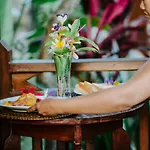 Kurnia Guest House & Spa