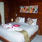 Kurnia Guest House & Spa