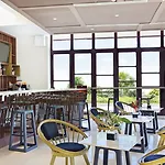 Grand Livio Kuta Hotel