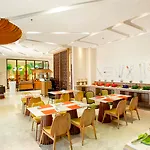 Grand Livio Kuta Hotel
