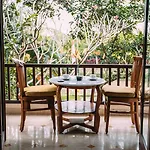 Bebek Tepi Sawah Restaurant & Villas