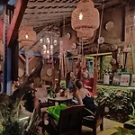 Lovina Central Hostel