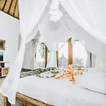 Lembongan Cliff Villas