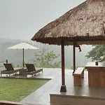 Besakih Homestay & Villa