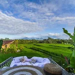 Ipian Cinta By Pramana Villas