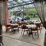Grass Terrace Homestay