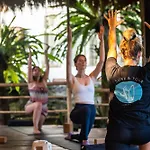 Surf & Yoga Bali