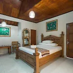 Nuaja Balinese Guest House