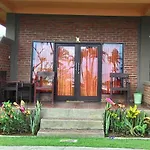 Gubug Balian Beach Bungalow