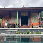 Black Lava Hostel And Lodge