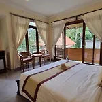 Nyoman Sandi Guest House