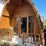 Dikaloha Surfschool And Stay