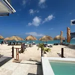 The Beach Huts Lembongan