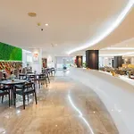 B Hotel Bali & Spa