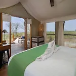 Menjangan Dynasty Resort