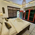 Binaria Museum Hotel