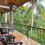 Puri Saron Hotel Madangan - Gianyar