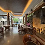 Green Garden Hotel