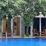 Green Garden Hotel