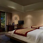 Samabe Bali Suites & Villas