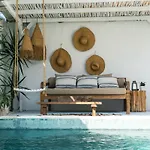Villa Paz Bali