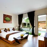 Villa Cokelat