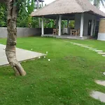 Ju\'Blu Hotel