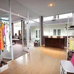 Rumah Una