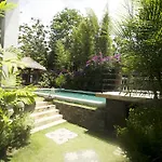 Padang Padang Surf Villa