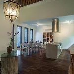 Villa Avalon